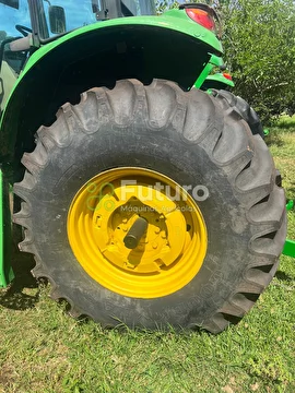 TRATOR JOHN DEERE 6165J ANO 2014