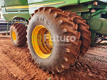 COLHEITADEIRA JOHN DEERE S680 ANO 2015