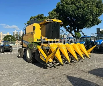 COLHEITADEIRA NEW HOLLAND TX 5.90 ANO 2023