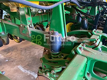 PLANTADEIRA JOHN DEERE 2113 ANO 2009