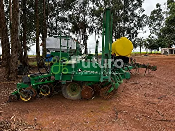 PLANTADEIRA JOHN DEERE 2122 ANO 2009