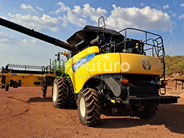 COLHEITADEIRA NEW HOLLAND CR 7.80 ANO 2023