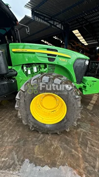 TRATOR JOHN DEERE 7225J ANO 2016