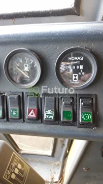 COLHEITADEIRA NEW HOLLAND TC 57 ANO 1993