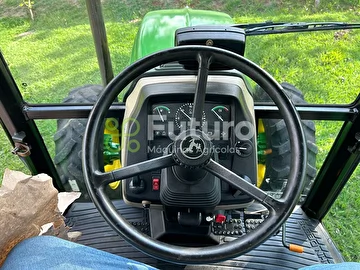 TRATOR JOHN DEERE 5090E ANO 2015