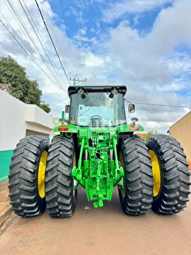 TRATOR JOHN DEERE 7225J ANO 2011