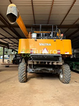 COLHEITADEIRA VALTRA BC 7500 ANO 2013