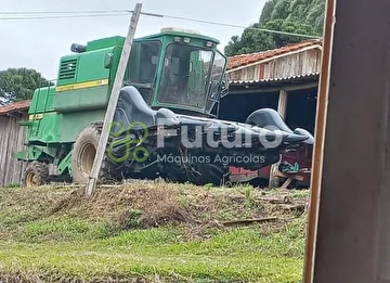 COLHEITADEIRA JOHN DEERE 1165 ANO 2002