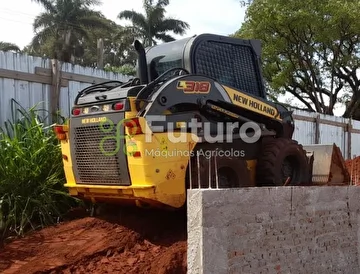 MINI CARREGADEIRA NEW HOLLAND 318 ANO 2022