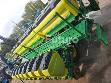 PLANTADEIRA JOHN DEERE 1111 ANO 2014