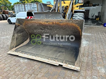 PA CARREGADEIRA VOLVO L90F ANO 2014