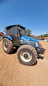 **TRATOR NEW HOLLAND TL 85 ANO 2014