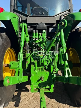 TRATOR JOHN DEERE 6150J ANO 2019