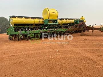 PLANTADEIRA JOHN DEERE 2122 ANO 2012