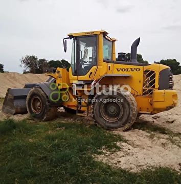 PA CARREGADEIRA VOLVO L90F ANO 2014