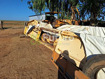 PLATAFORMA NEW HOLLAND OUTRO ANO 2004