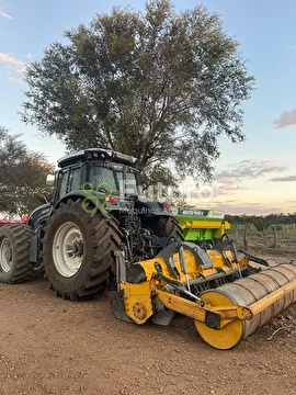 TRATOR VALTRA S374 ANO 2015