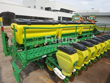 PLANTADEIRA JOHN DEERE 1111 ANO 2014