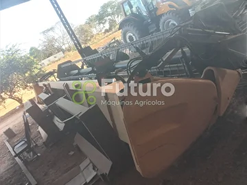 COLHEITADEIRA NEW HOLLAND CR 5080 ANO 2014