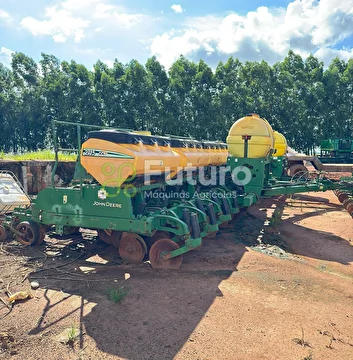 PLANTADEIRA JOHN DEERE 2115 CCS ANO 2011