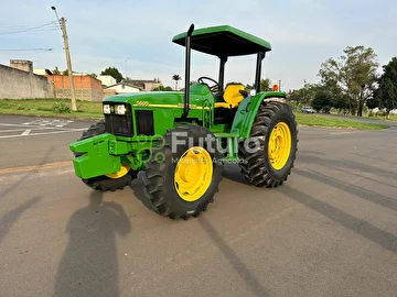 TRATOR JOHN DEERE 5605 ANO 2009