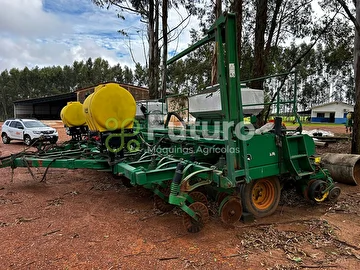 PLANTADEIRA JOHN DEERE 2122 ANO 2009