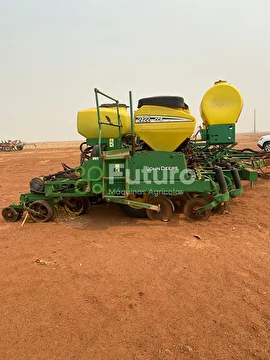 PLANTADEIRA JOHN DEERE 2122 ANO 2012