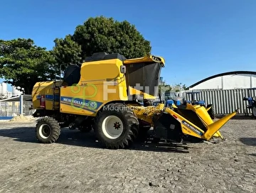 COLHEITADEIRA NEW HOLLAND TX 5.90 ANO 2023