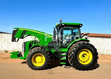 TRATOR JOHN DEERE 8260R ANO 2014