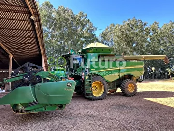 COLHEITADEIRA JOHN DEERE S670 ANO 2014