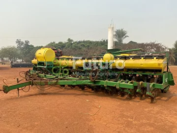 PLANTADEIRA JOHN DEERE 2122 ANO 2012