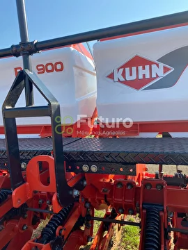 PLANTADEIRA KUHN PDM PG 900 ANO 2010