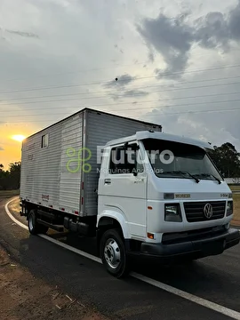 CAMINHÃO VOLKSWAGEN 9 150 ANO 2010