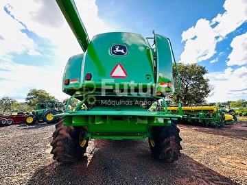 COLHEITADEIRA JOHN DEERE STS 9750 ANO 2010