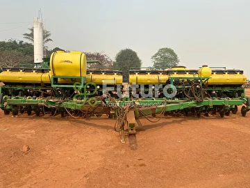 PLANTADEIRA JOHN DEERE 2122 ANO 2012