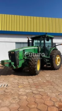 TRATOR JOHN DEERE 8335R ANO 2012