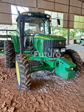 TRATOR JOHN DEERE 6415 ANO 2009