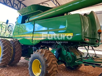 COLHEITADEIRA JOHN DEERE STS 9770 ANO 2014