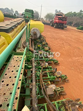 PLANTADEIRA JOHN DEERE 2122 ANO 2012