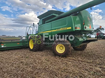 COLHEITADEIRA JOHN DEERE STS 9750 ANO 2004