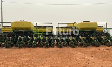 PLANTADEIRA JOHN DEERE 2122 ANO 2012