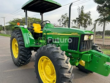 TRATOR JOHN DEERE 5605 ANO 2009