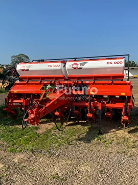 PLANTADEIRA KUHN PDM PG 900 ANO 2010