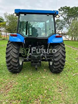 TRATOR NEW HOLLAND TL 85E ANO 2015