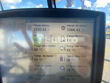 COLHEITADEIRA NEW HOLLAND CR 8090 ANO 2015