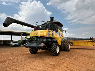 COLHEITADEIRA NEW HOLLAND CR 9080 ANO 2016