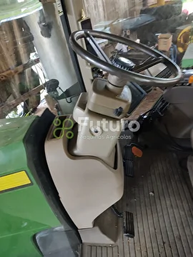 TRATOR JOHN DEERE 8335R ANO 2014