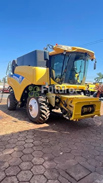 COLHEITADEIRA NEW HOLLAND CR 6080 ANO 2014