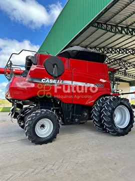 COLHEITADEIRA CASE IH 8230 ANO 2015