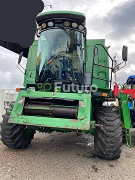 COLHEITADEIRA JOHN DEERE 1175 ANO 2013